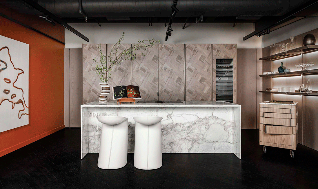 Skirt Stool | Giorgetti - Image 2