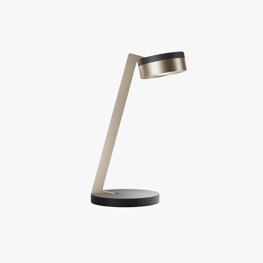 Blade table lamp | Light Point